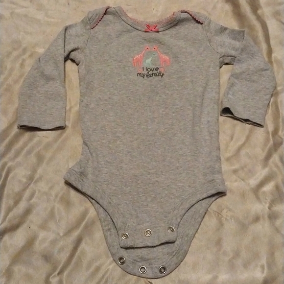 Grey Long-sleeved Onsie with Giraffes - Picture 1 of 4